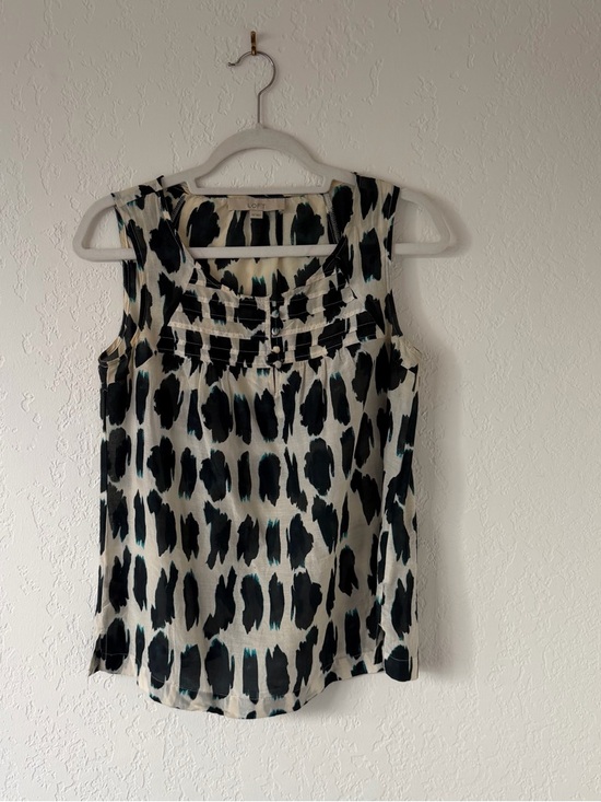 LOFT Tops - LOFT Ivory and Dark Navy Sleeveless Pintuck Animal-Print Camisole